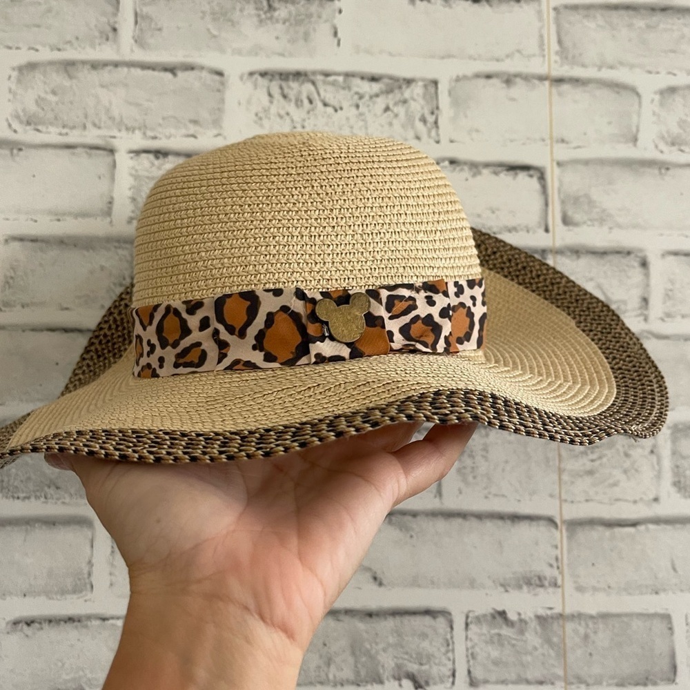 Women’s Disney Parks Animal Kingdom straw hat with leopard ribbon mickey face